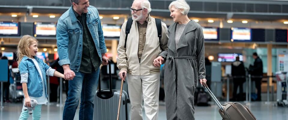 3 Ways To Help An Elderly Loved One Stay Safe While Traveling